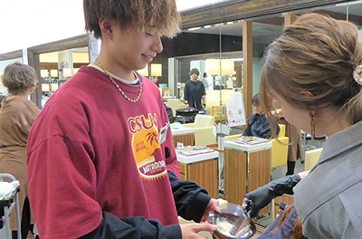 現場と直結した 教育環境で、 就職を強力サポート